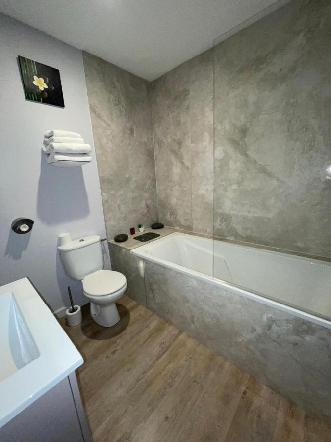 Logis Hotel Du Large ปลูกงเวอแล็ง ภายนอก รูปภาพ
